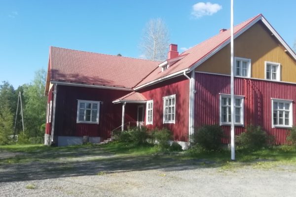 Tutustu Tevaniemen kylään
