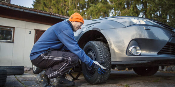 Vaihda renkaat kelin mukaan – turvallisuus edellä