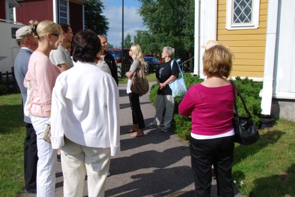 Wanhan Kauppalan opastettu kävelykierros